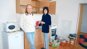Miroslav Jaroušek z Písku tráví první dny v novém roce s manželkou stěhováním do pronajatého bytu