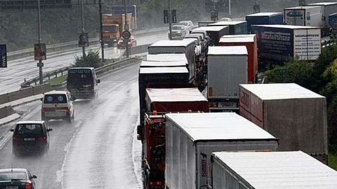 Čeští dopravci o zakázky na západě nepřijdou. Alespoň zatím