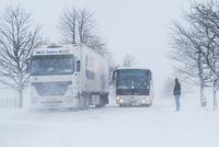 Řidiči pozor: Na horách napadl první sníh!