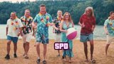 Politické bizary 2025: Babišův hit, Turkova jízda, tančící Okamura, Hřibidi i Maláčová s labubu