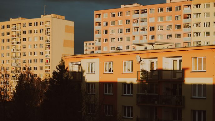 Velké sídlištní byty v Praze mohou mít svůj cenový vrchol za sebou. Velké sídlištní byty v Praze mohou mít svůj cenový vrchol za sebou.