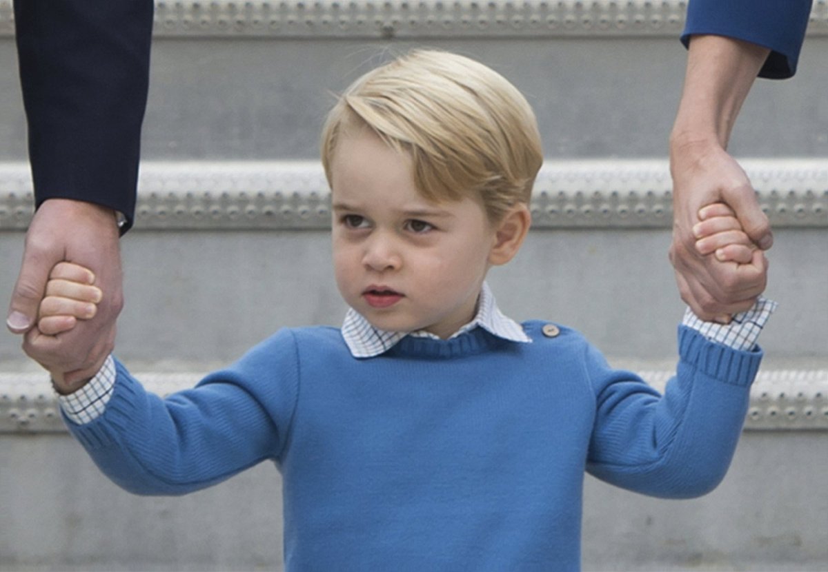 Princ William s manželkou a dětmi po příletu na návštěvu Kanady.