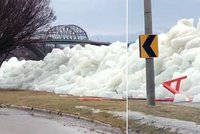 Nečekaný úder přírody: Američany šokovala ledová tsunami!