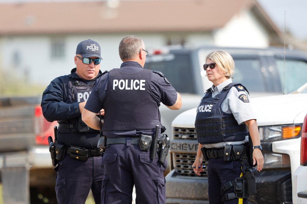 Při sérii útoků v Kanadě zemřelo 10 lidí.