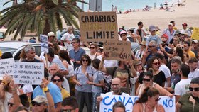 Protest proti turistům na Kanárských ostrovech (21.4.2024)