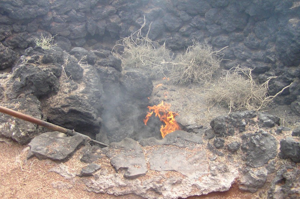 Nedaleko ostrova El Hierro soptí podmořský vulkán.