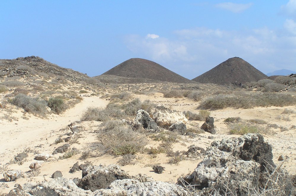 Nedaleko ostrova El Hierro soptí podmořský vulkán.