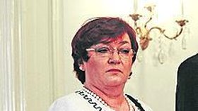 Manželka Fischera Dana (64)