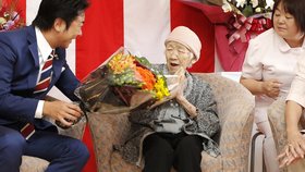 Nejstarší žena světa - Japonka Kane Tanakaová