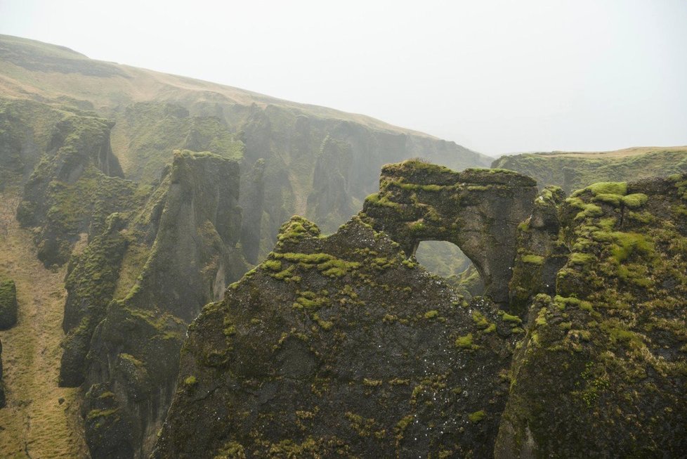 Kaňon Fjaðrárgljúfur na Islandu.