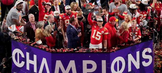 Nezlomní Chiefs! Obrátili Super Bowl v prodloužení, první obhájci za 20 let