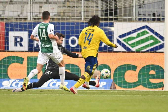 ONLINE: Jablonec - Zlín 0:3. Kanu proměnil sólo a trefil se podruhé, vede i Liberec ONLINE: Jablonec - Zlín 0:3. Kanu proměnil sólo a trefil se podruhé, vede i Liberec