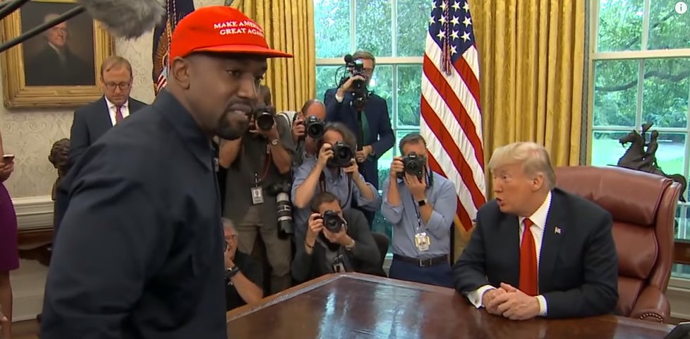 Kanye West u Donalda Trumpa v Bílém domě