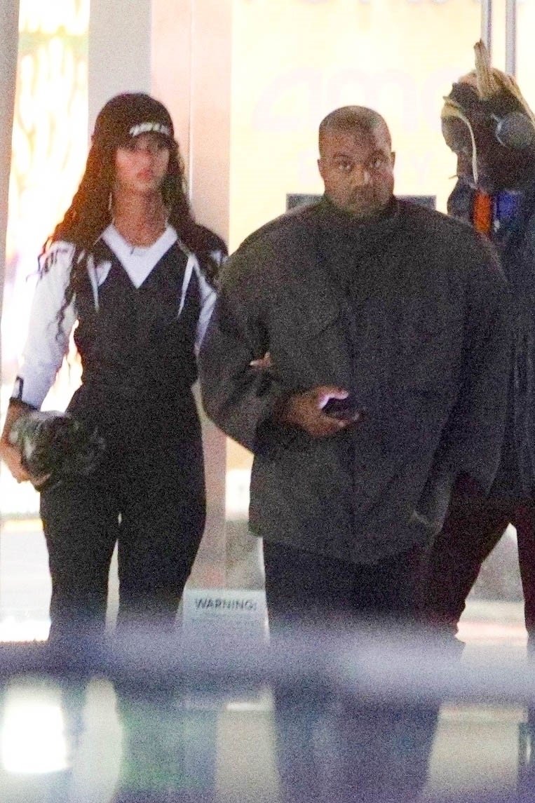 Kanye West se svým novým objevem - Julianou Nalú