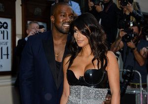 Třetí dítě Kanye Westa a Kim Kardashian se jmenuje Chicago.