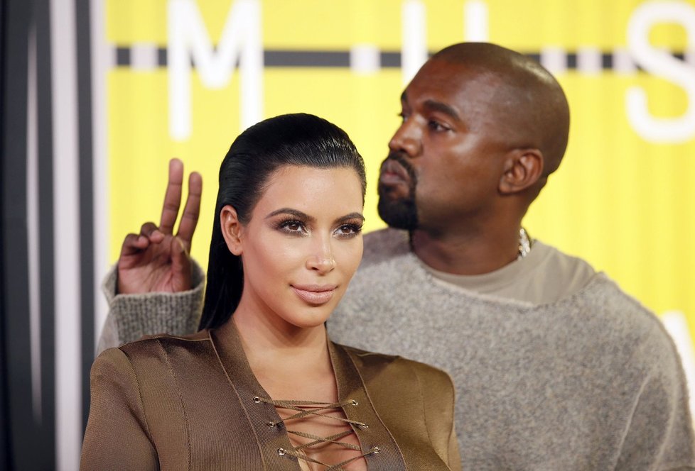 Kanye West a Kim Kardashian.