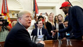 Rapper Kanye West s americkým prezidentem Donaldem Trumpem