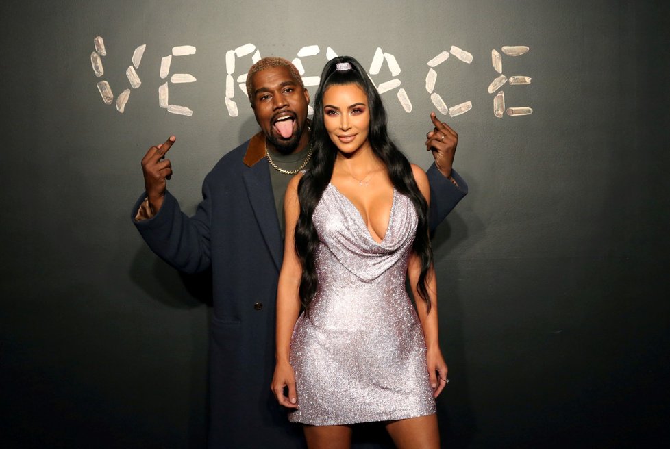 Rapper Kanye West s manželkou Kim Kardashianovou