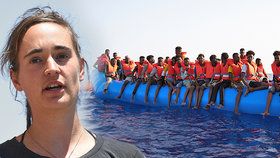 Carola Racketeová, německá kapitánka lodi s migranty, stanula v červenci 2019 u soudu.