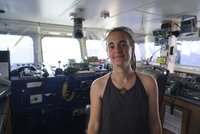 „Bohatá, bílá Němka a pokus o vraždu,“ zuří ministr kvůli kapitánce lodi s migranty