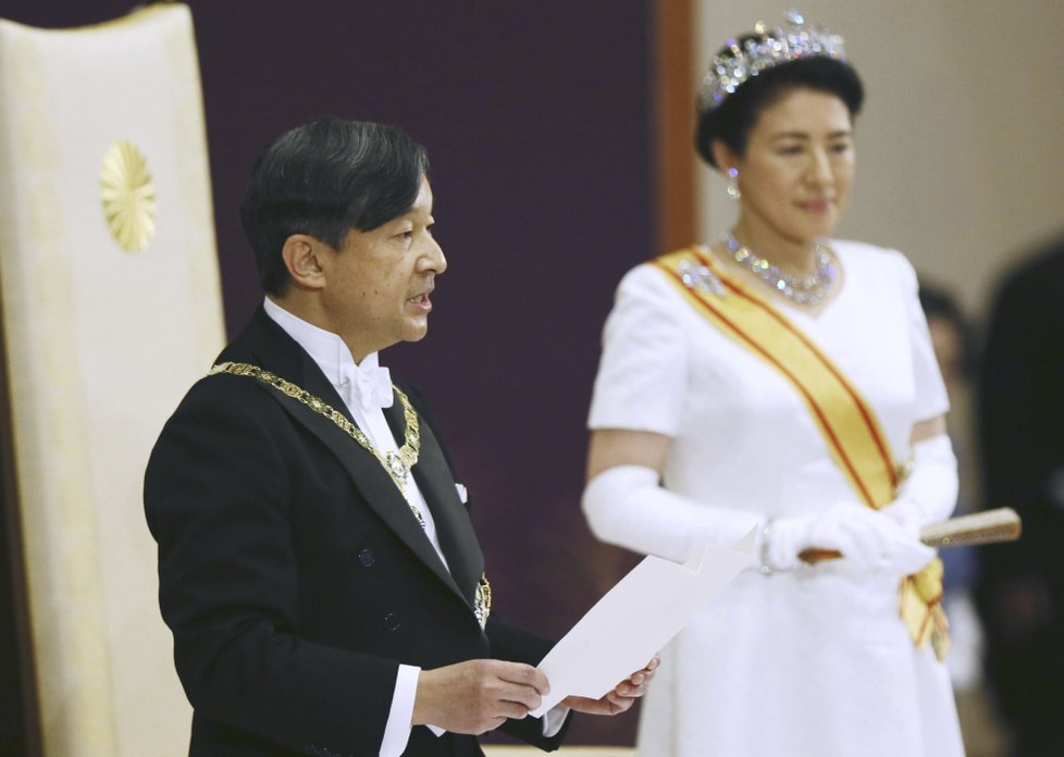 S korunovací nového japonského císaře Naruhito se do veřejného života vrátila i jeho žena, císařovna-manželka Masako.