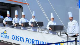 Na palubě luxusní výletní lodi Costa Fortuna skončilo 18 Čechů v karanténě.