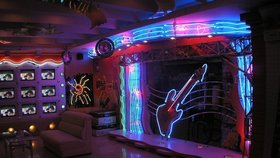 Karaoke bar