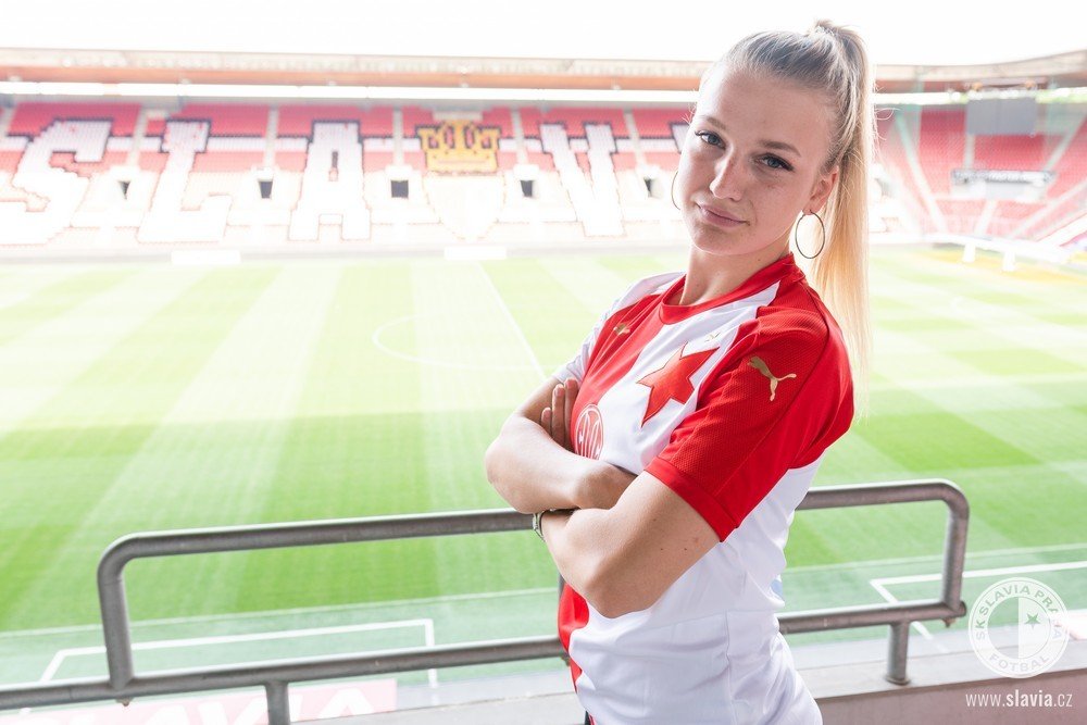 Plzeňské kráska Gabriela Šlajsová přestoupila do pražské Slavie