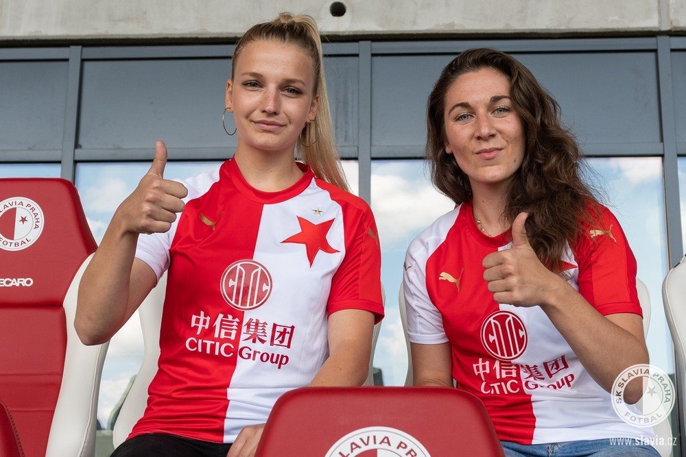 Plzeňské krásky Gabriela Šlajsová a Lenka Karasová přestoupily do pražské Slavie