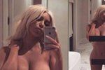 Kim Kardashian zveřejnila nahou fotku.