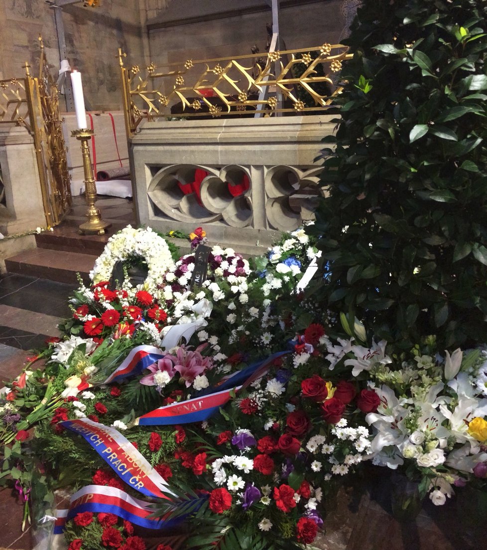 V pondělí 23. dubna uložili ostatky kardinála Berana do sarkofágu ve svatovítské katedrále.