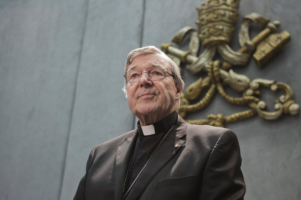Australský kardinál George Pell (77) si za zneužívání chlapců odsedí 6 let.
