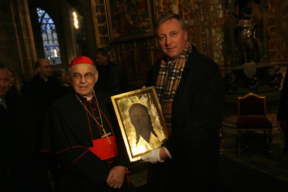 Kardinál Miloslav Vlk zemřel na rakovinu. Bylo mu 84 let.