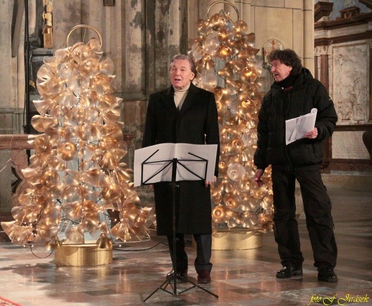 Gott zazpíval v chrámu sv. Víta na Pražském hradě.