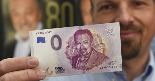 Začal prodej bankovek s Gottem, unikátní euro nulové hodnotě rychle mizí