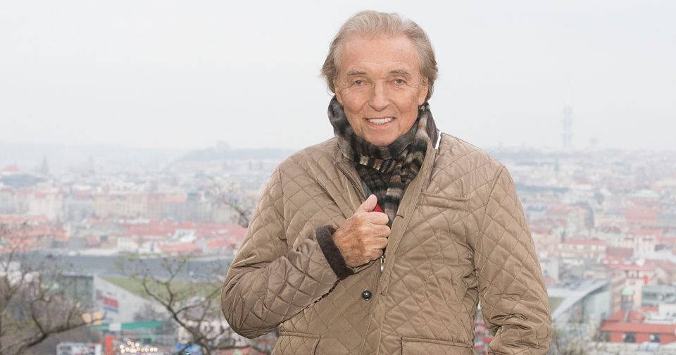 Karel Gott po nemoci opět září.