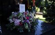 Hrob Karla Gotta v den jeho 81. narozenin