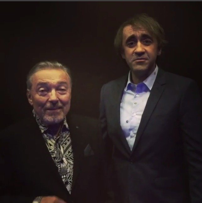 Karel Gott a Jakub Kohák nazpívali vtipný duet.