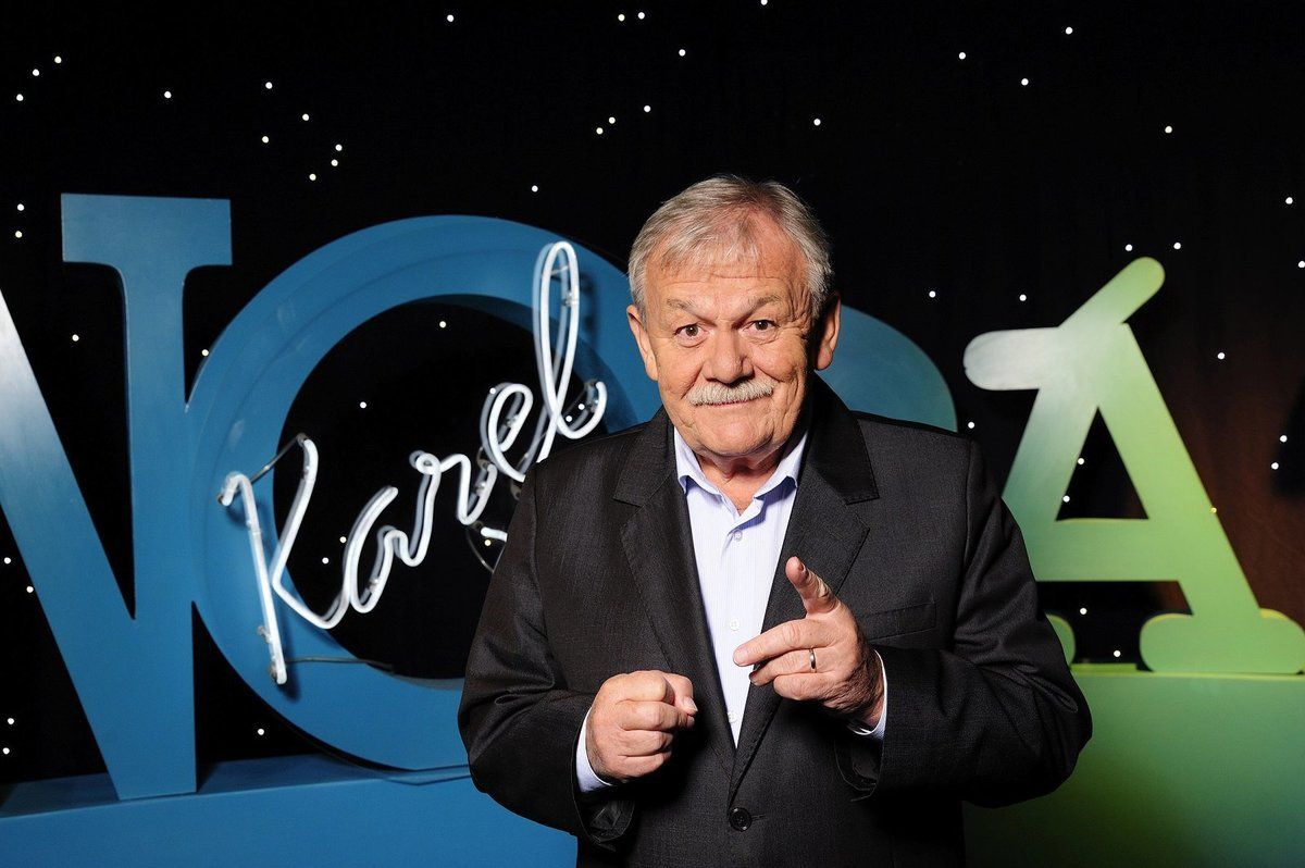 Karel moderuje talk show již 15 let.