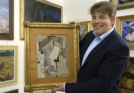 Galerista Martin Kodl: „Je to zdařilá ukázka malířského talentu vytvořená naším nejvýznamnějším zpěvákem. V obraze prodchnutém nostalgickou atmosférou a noblesou autor velice sugestivně zpodobnil oblíbené prvorepublikové herecké hrdiny známé z černobílých snímků. Rozhodnutí, že obraz zařadíme do aukce, pramení i z velké úcty k osobnosti Karla Gotta a ze skutečnosti, že část výtěžku bude věnována hematologické klinice.“