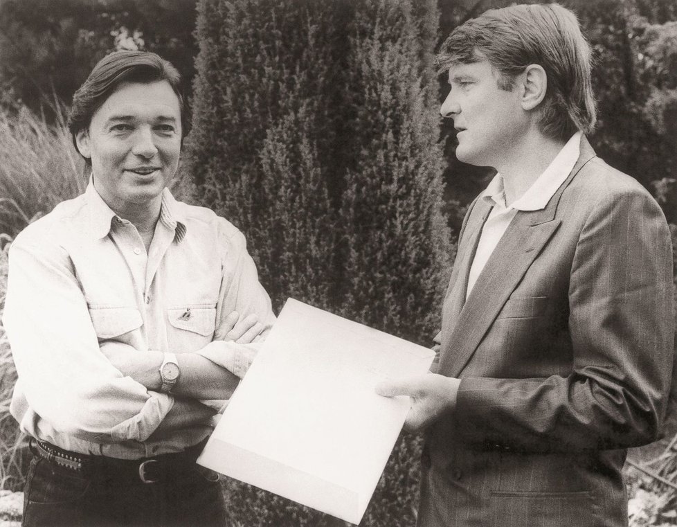 Karel Gott s Ladislavem Štaidlem v Jevanech koncem 80. let
