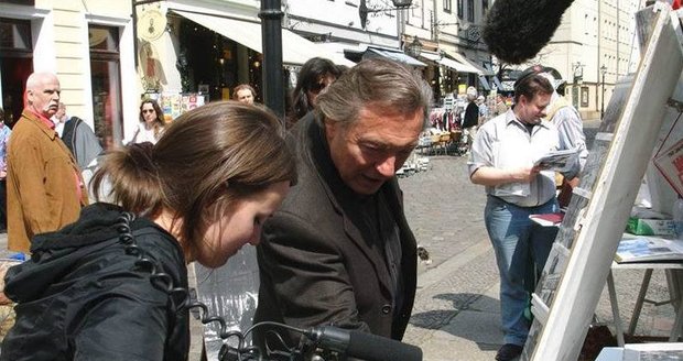 Karel Gott s Olgou Špátovou natáčeli dokument Fenomén Gott v roce 2009.