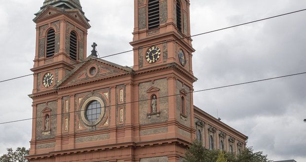 Kostel sv. Václava na Smíchově, kam Karel Gott chodil