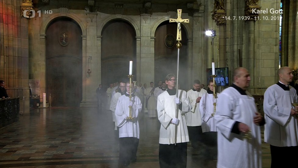 Mezi ministranty byl i herec a režisér Jiří Strach.