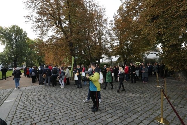 Poslední rozloučení s Karlem Gottem na pražském Žofíně.