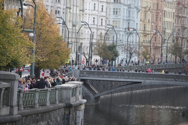 Poslední rozloučení s Karlem Gottem na Žofíně.