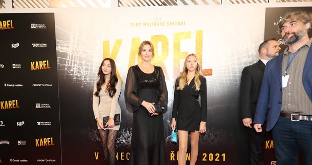 Premiéra filmu Karel: Ivana Gottová s dcerami Charlotte a Nelly