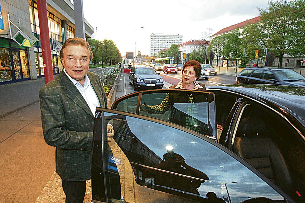 2007 - Karel Gott a jeho německá sekretářka Jutta.