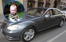 Karel Gott (74) koupil tříletému vnoučkovi parádní Audi!