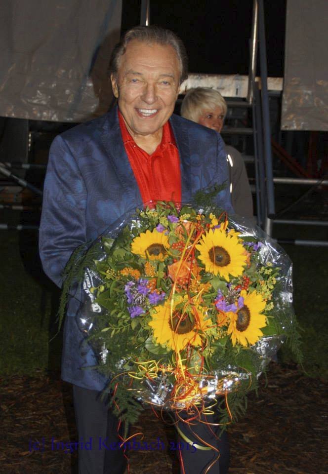 Karel Gott na fotce z léta